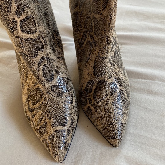 Snake skin pattern booties - Picture 2 of 4